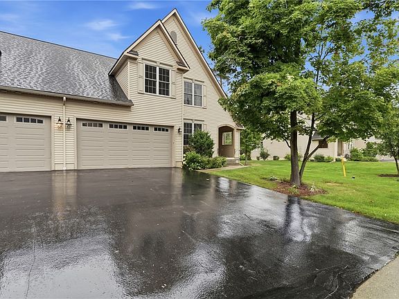 2nd image of 9 Woodland Way
