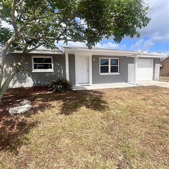 9910 Lake Chrise Ln — Photo 1