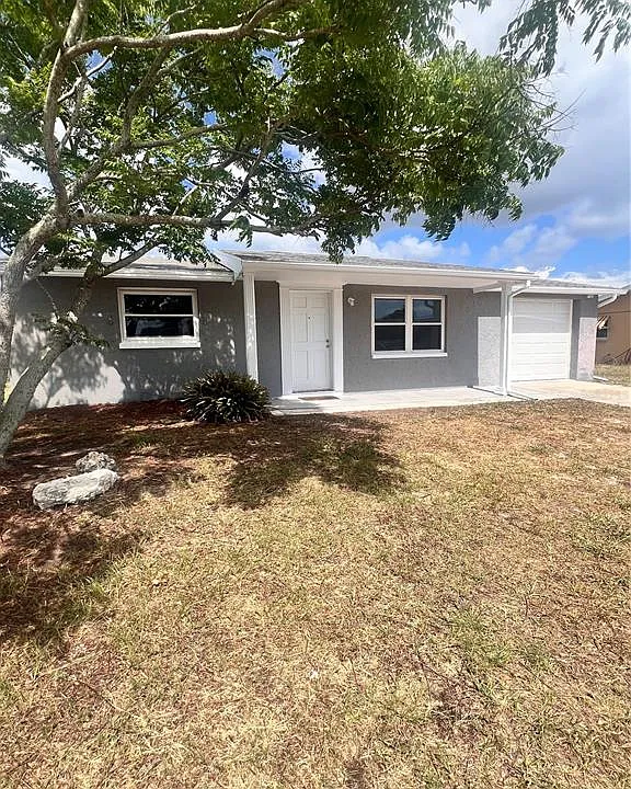 9910 Lake Chrise Ln