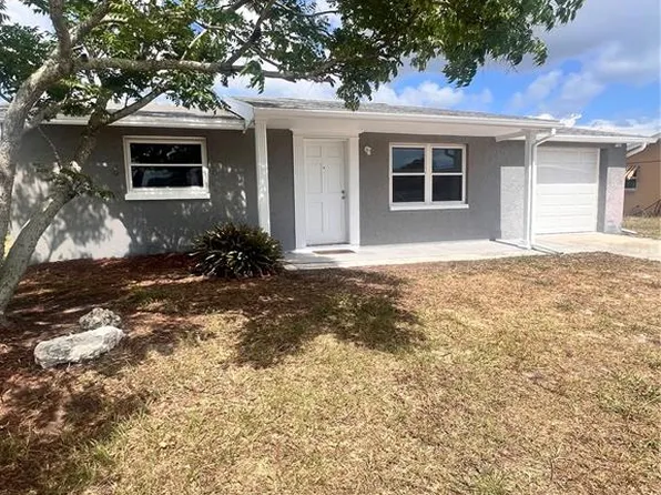 9910 Lake Chrise Ln, Port Richey, FL 34668