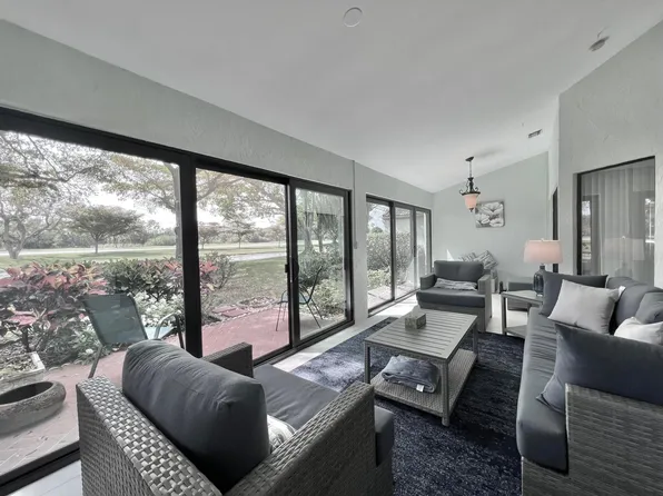 5854 W Parkwalk Circle W, Boynton Beach, FL 33472