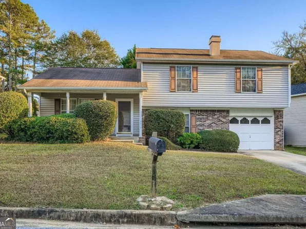 5619 Regency Forest Ct, Lithonia, GA 30038