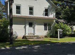 10 N Ohioville Rd, New Paltz, NY 12561