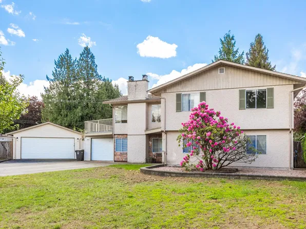 20554 43a Ave, Langley, BC V3A 3C8