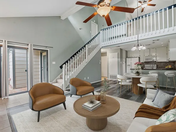 1748 Ohlen Rd APT 24, Austin, TX 78757