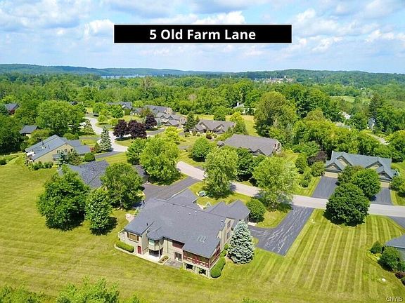 2nd image of 5 Old Farm Ln