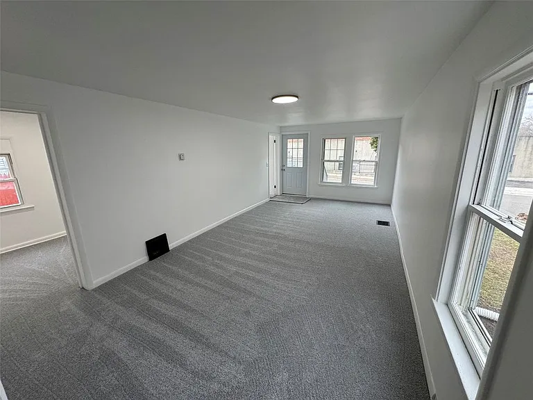 92 Crocker Ave #1 — Photo 6