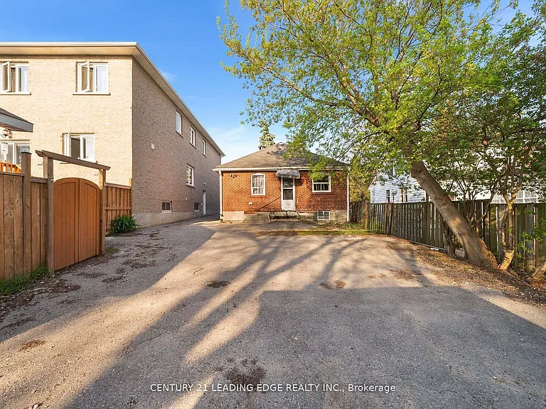 620 B Birchmount Rd #1B — Photo 17