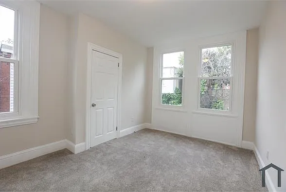 5425 Stewart St — Photo 17
