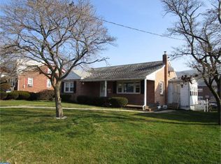 17 Myrtle Ave, Reading, PA 19606