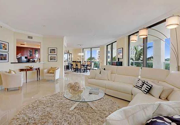 Home For Sale In The Landmark