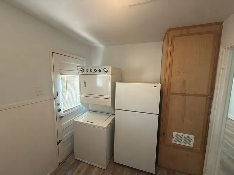 3300 Robinson Ave — Photo 13