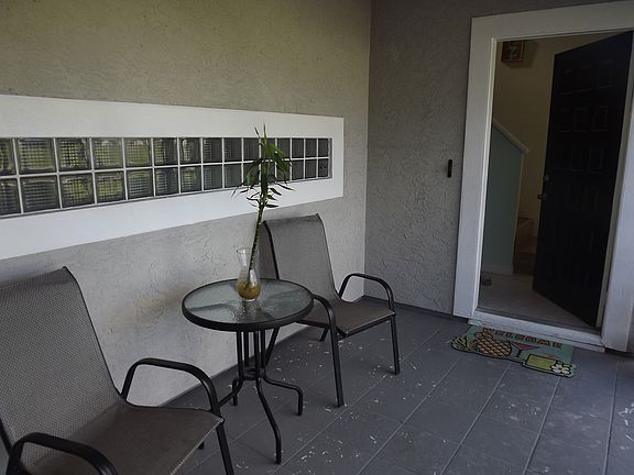 2nd image of 1608 SE Memorial St