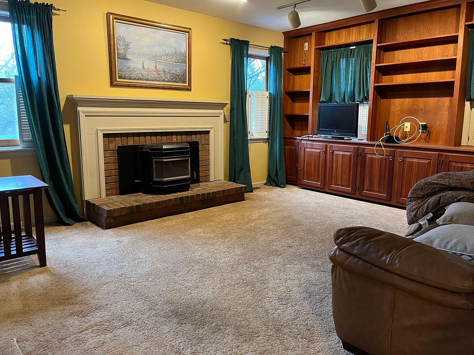 5 bed, 2.5 bath, 3680 sqft, $950 — Photo 4