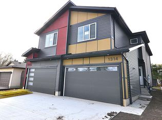 1312 35th St NW, Edmonton, AB T6L3E8