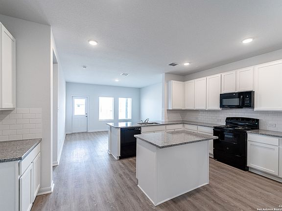 7th image of this home
