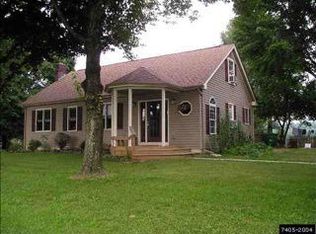 4051 Carlisle Rd, Gardners, PA 17324