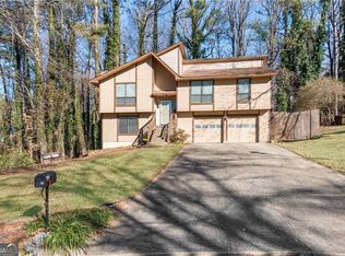 730 Lake Forest Pass, Roswell, GA 30076