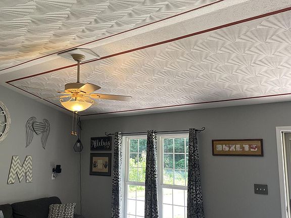 4th image of 2115 Hornback Ln