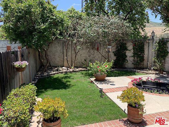 3rd image of 29601 Strawberry Hill Dr