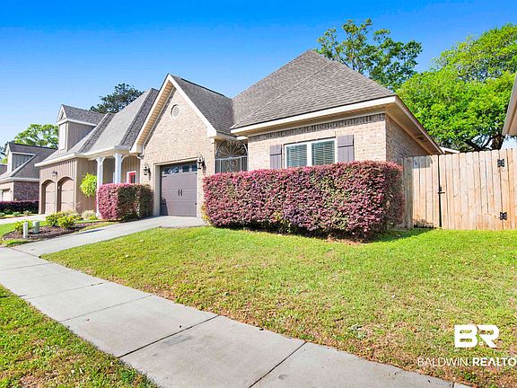 2nd image of 868 Grant Park Dr