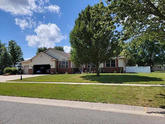 5th image of 759 Parkside Dr