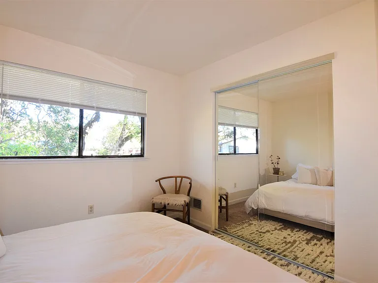 114 Melody Ct — Photo 15