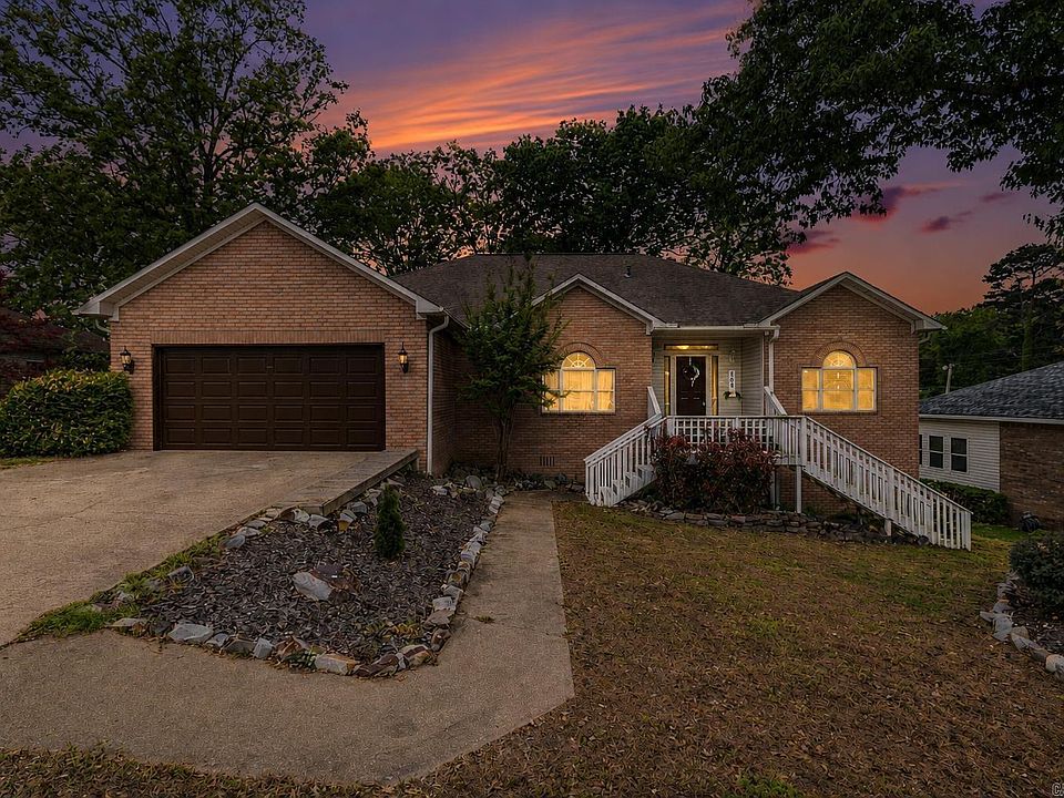 1st image of 104 Newman Pl