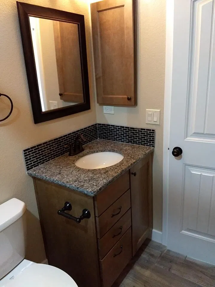 420 N Corona St — Photo 3