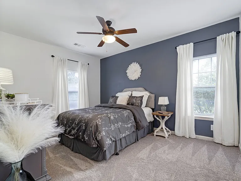 Two Bedroom - 2 Bed / 1 Bath - 928 Sq.Ft.