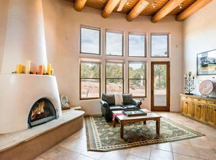 60 Camino De Los Montoyas, Santa Fe, NM 87506