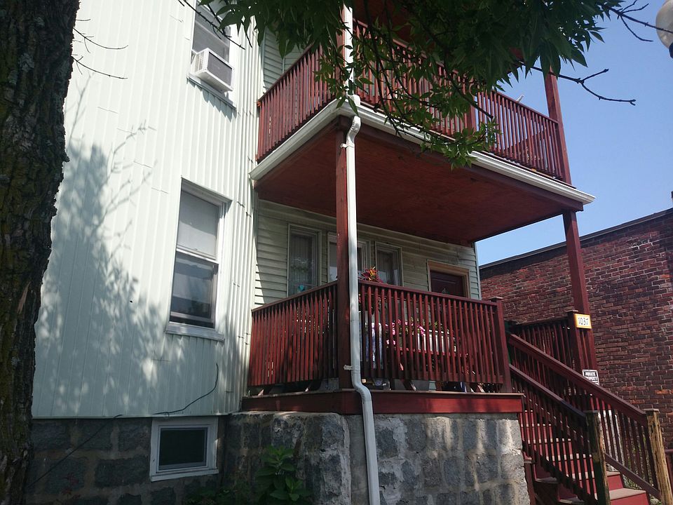 2nd image of 1037 Dorchester Ave #3