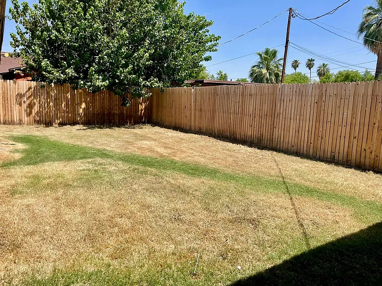 7725 N 23rd Ave — Photo 12