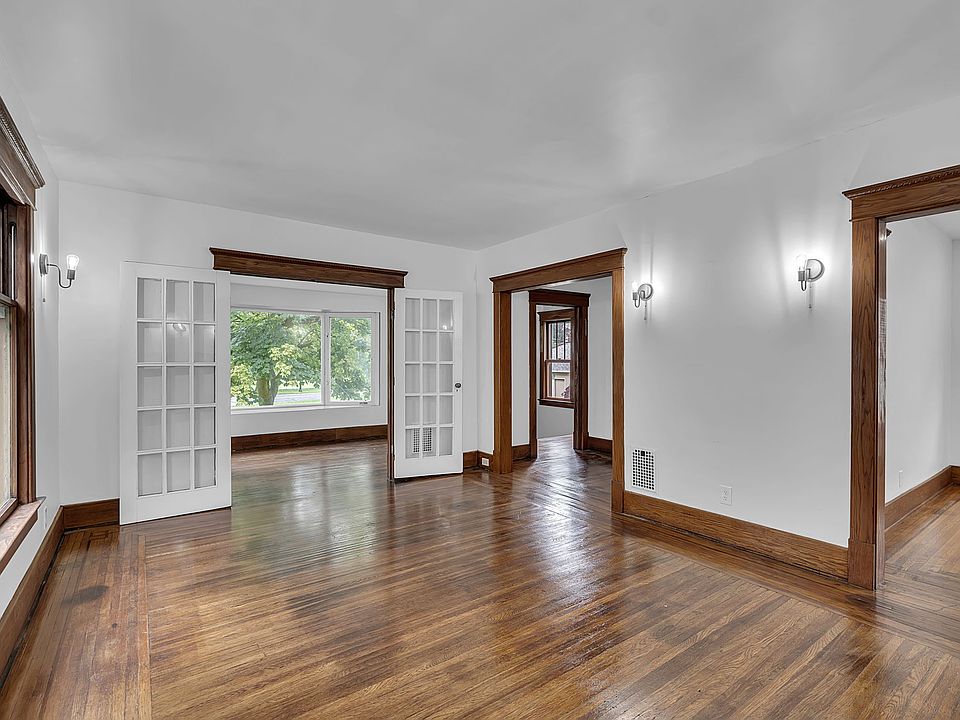 1st image of 91 Saint Johns Parkside St APT 1