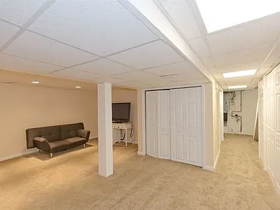 569 Highwood Cir — Photo 21