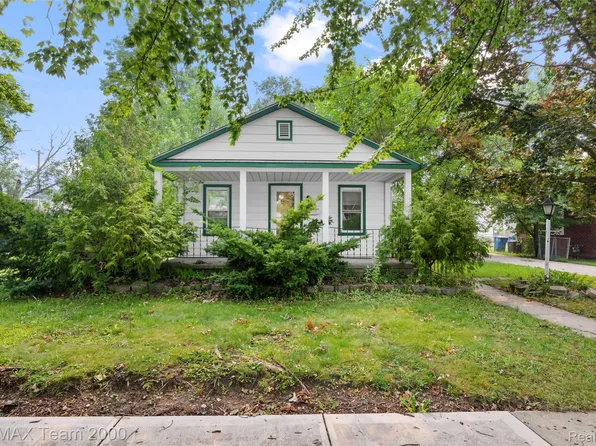 6176 N Gulley Rd, Dearborn Heights, MI 48127
