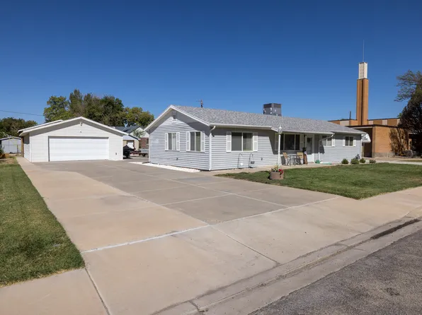 65 N Clark St, Green River, UT 84525
