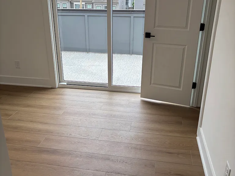 3644 S Tryon St — Photo 14