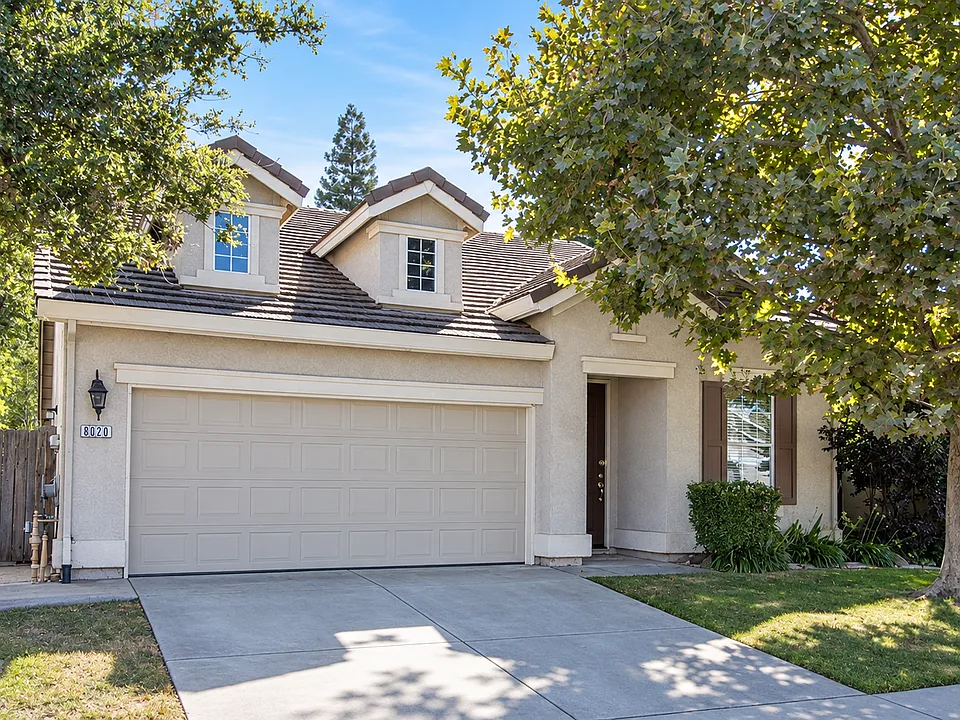8020 Robinson Dr
