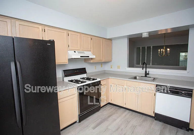 12 Grant Ln — Photo 15