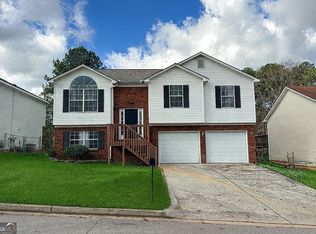 5813 Wellborn Oaks Ct, Lithonia, GA 30058