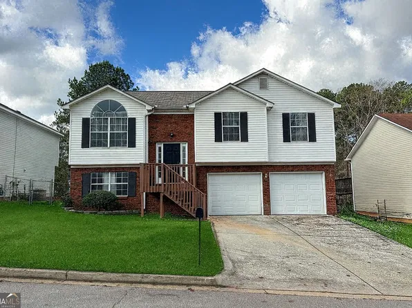 5813 Wellborn Oaks Ct, Lithonia, GA 30058