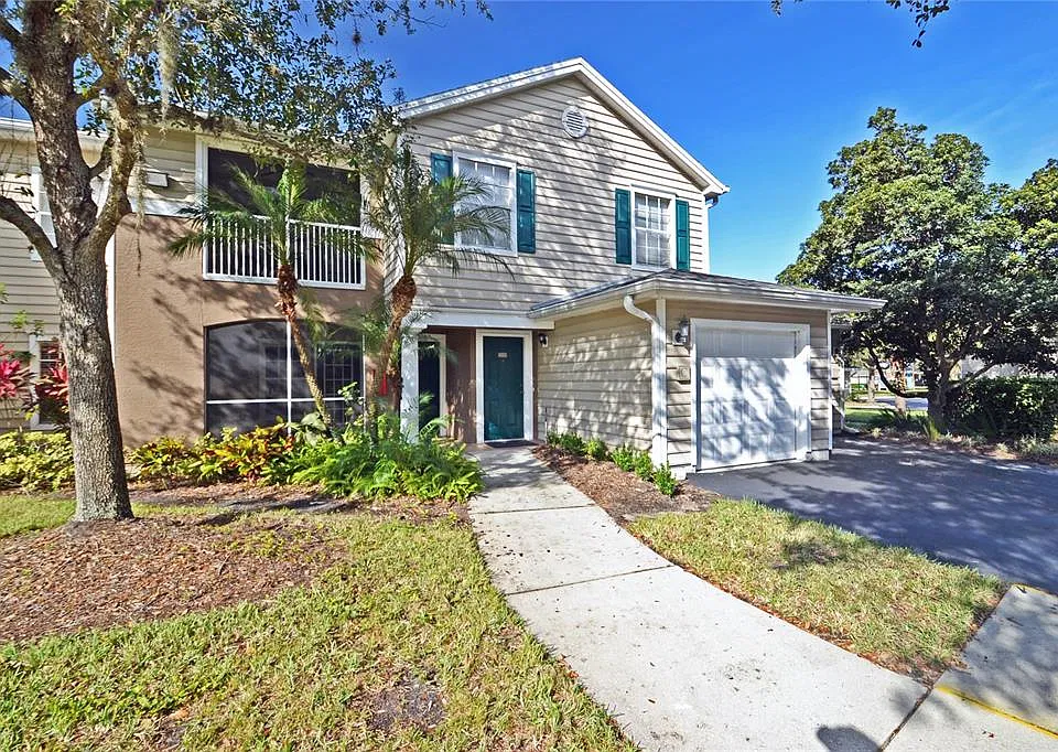 7428 Vista Way #104