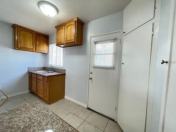 5th image of 3900 Eagle Rock Blvd #1/4