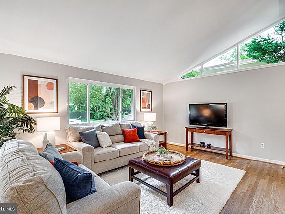 5th image of 9707 Galsworth Ct