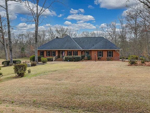 4th image of 1141 Old Brickyard Rd