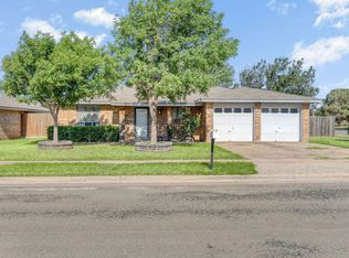 8402 Geneva Ave, Lubbock, TX 79423