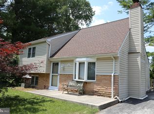 28 Pine St, Newtown Square, PA 19073