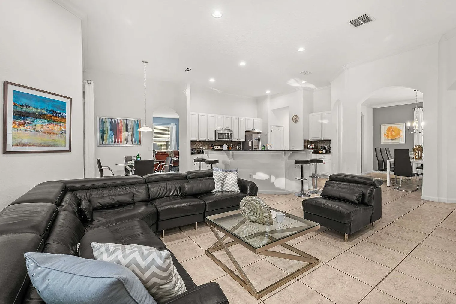 5 bed, 4.0 bath, 2809 sqft, $4,848 — Photo 4
