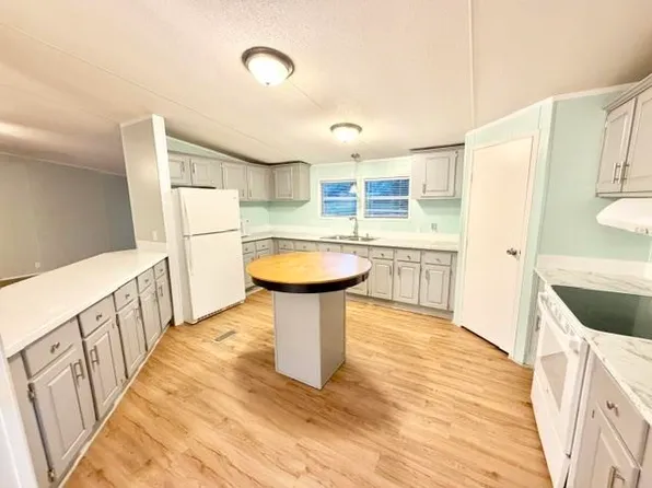 1316 Appleyard Dr, Tallahassee, FL 32304